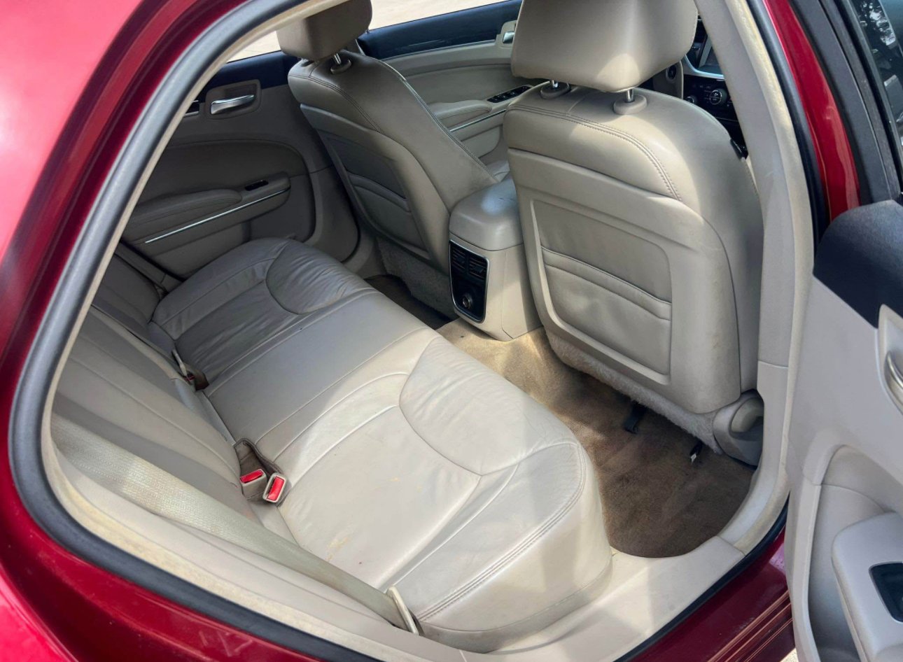 2013 Chrysler 300 . 300 Sedan 4D