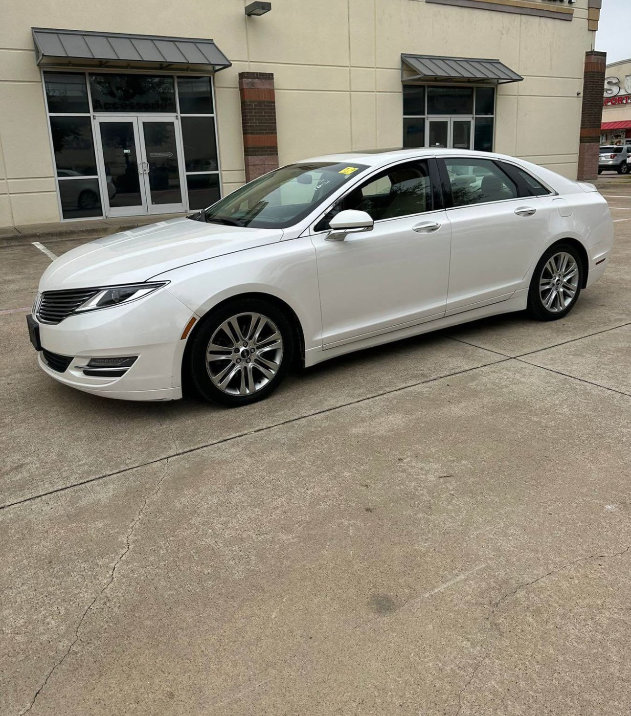 2013 Lincoln MKZ . Sedan 4D