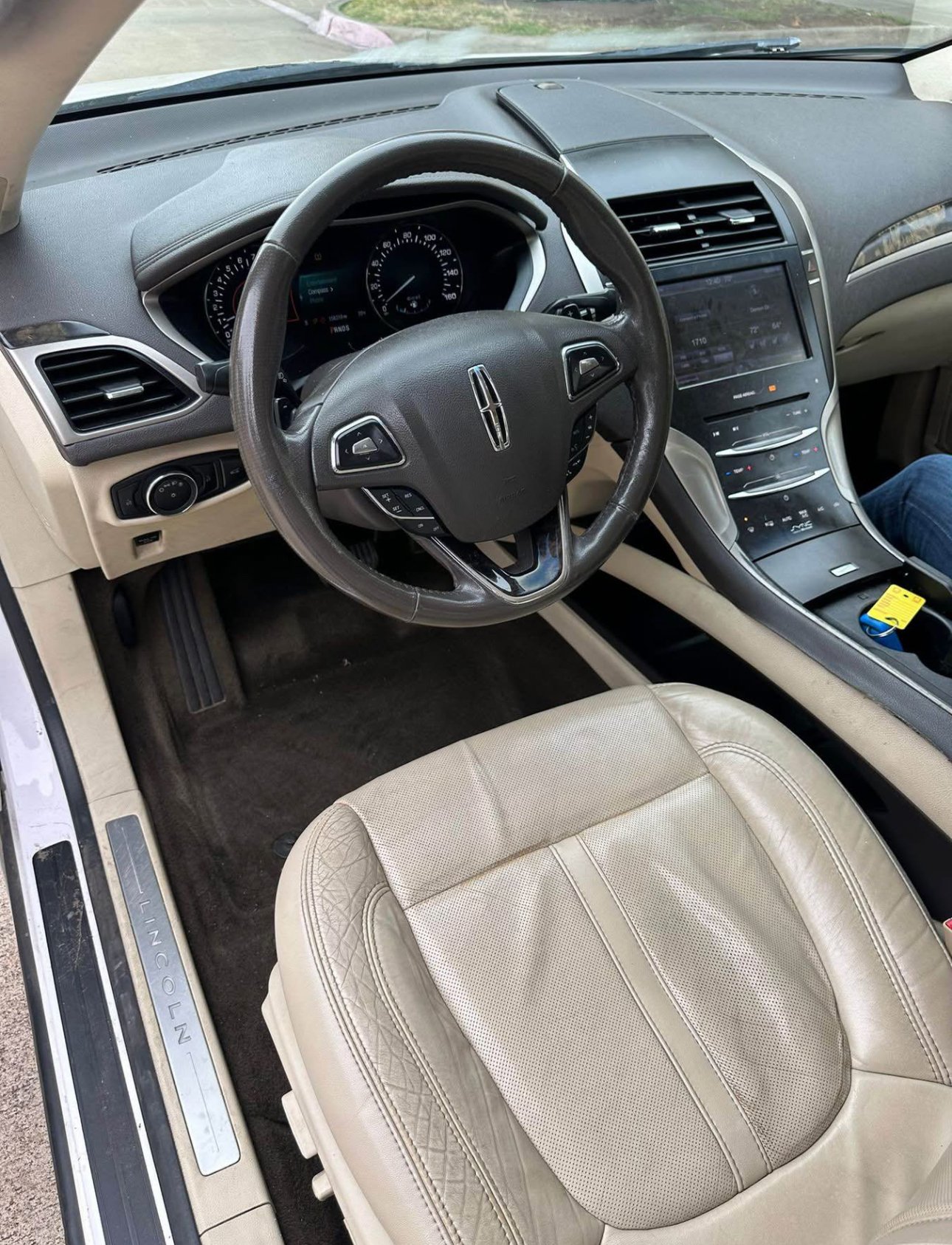 2013 Lincoln MKZ . Sedan 4D