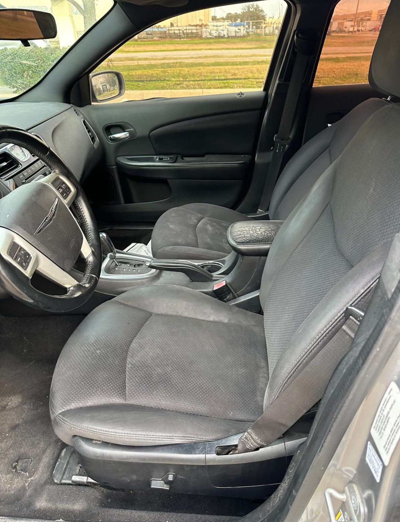 2014 Chrysler 200 . Limited Sedan 4D