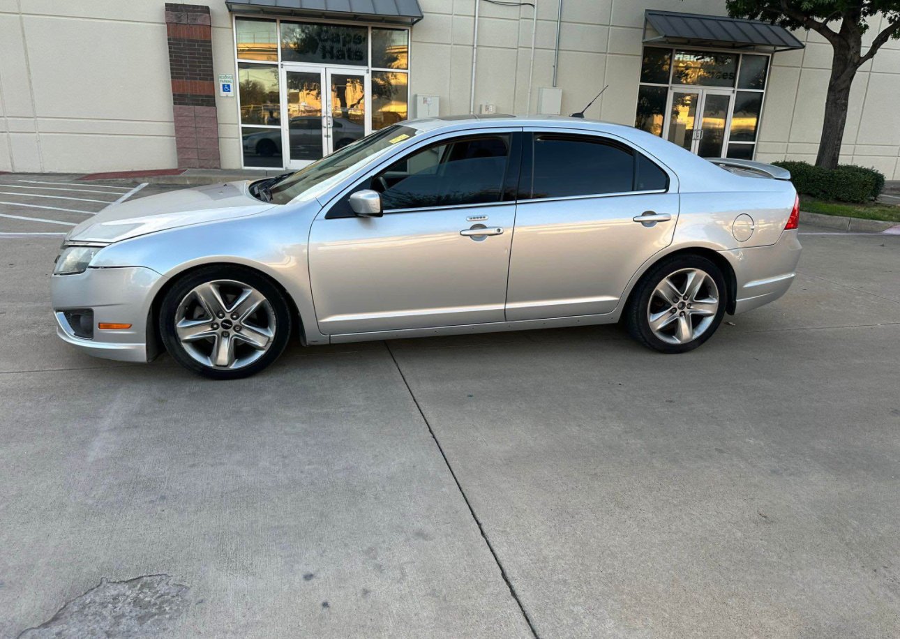 2011 Ford Fusion . SEL Sedan 4D