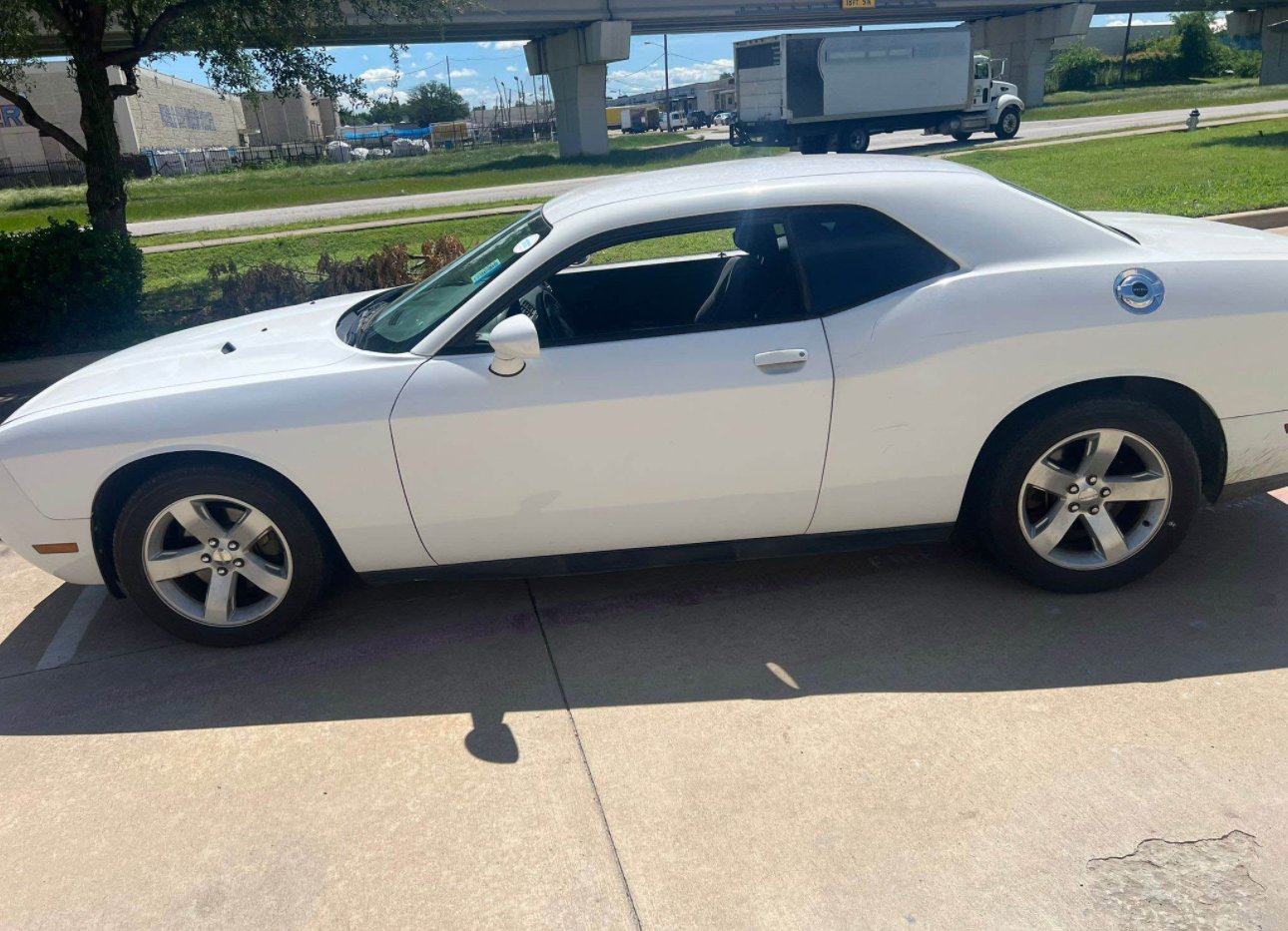 2014 Dodge Challenger . SXT Coupe 2D