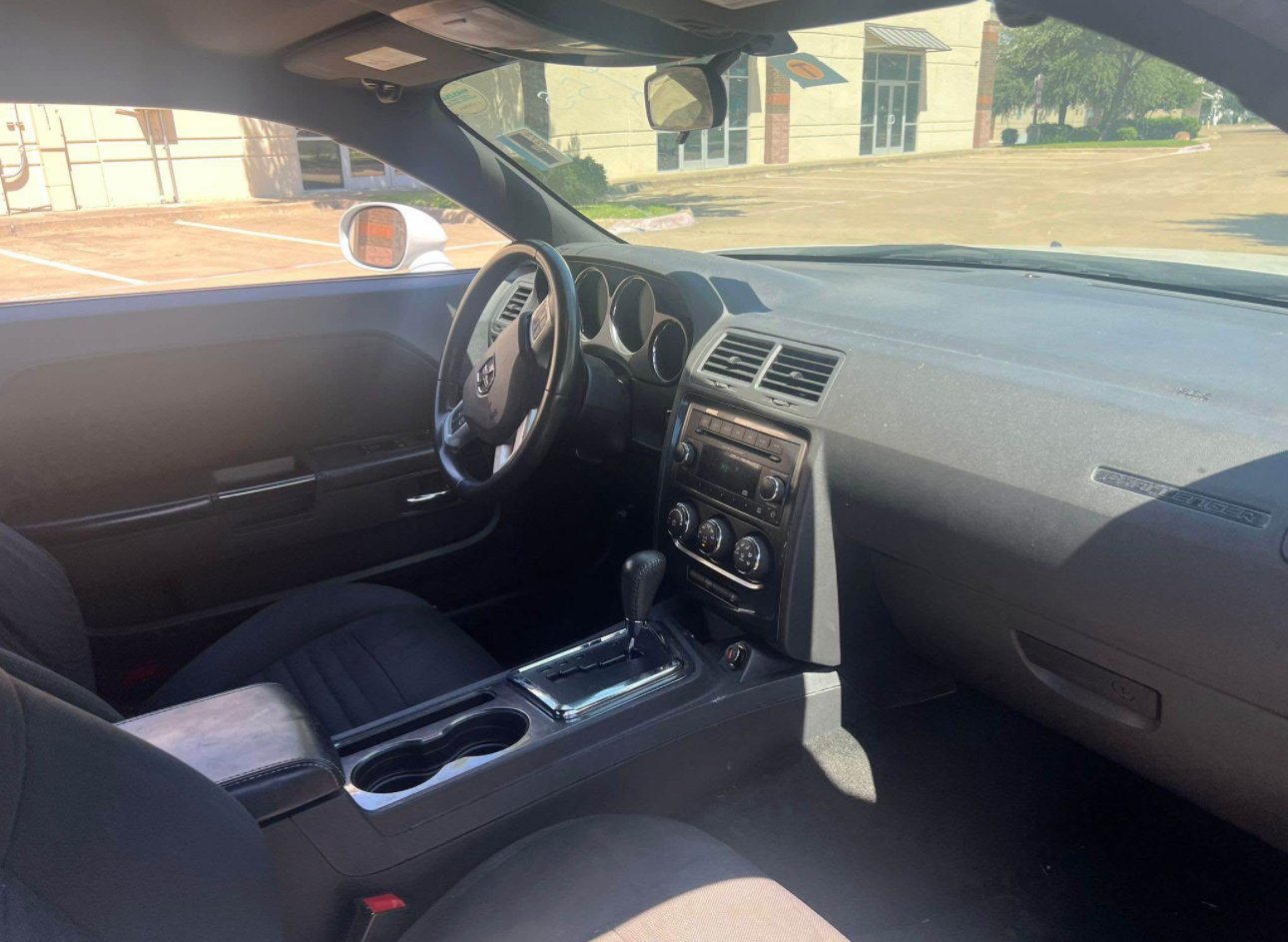 2014 Dodge Challenger . SXT Coupe 2D