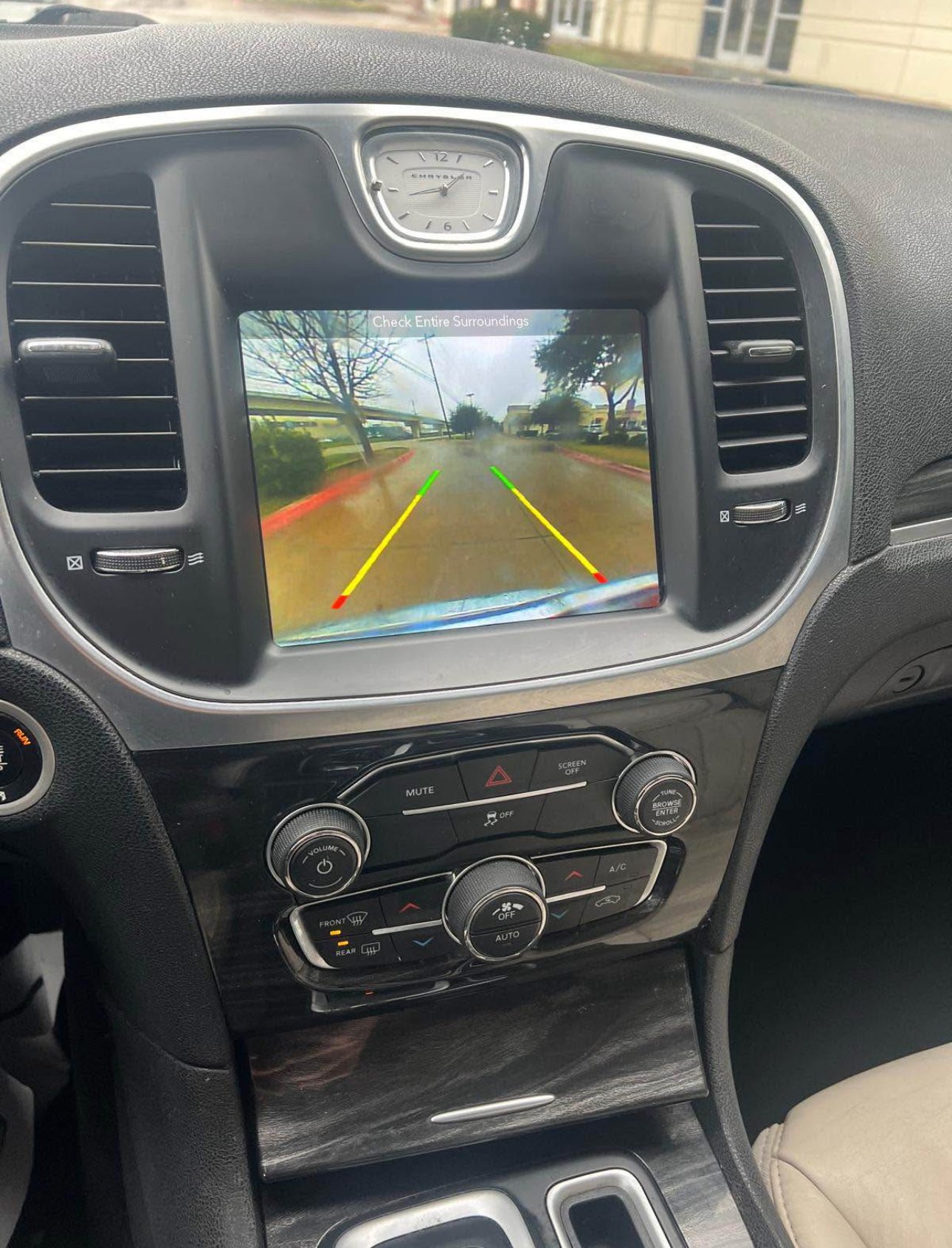 2017 Chrysler 300 . 300 Limited Sedan 4D